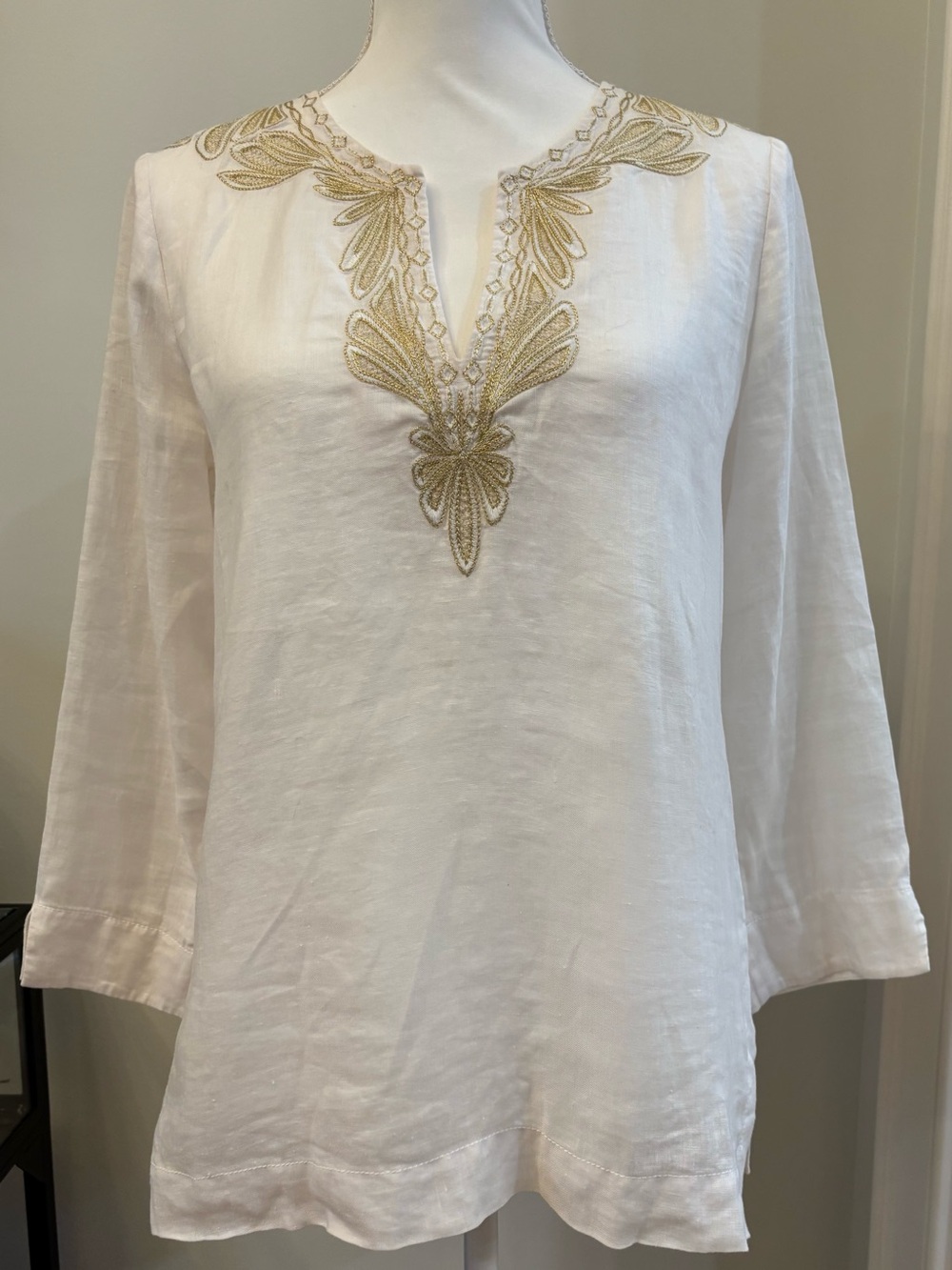 Lilly Pulitzer White Linen Tunic / Coverup with Gold Embroidered Neckline